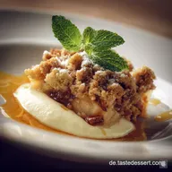 Bratapfel Crumble auf Zimtcreme: Omas bestes Weihnachts Dessert.