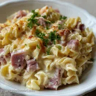 NudelSchinkenAuflauf Rezept: Cremiger Klassiker f&uuml;r die Familie