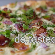 Flammkuchen Deluxe: Traditionell & Kreativ belegen!