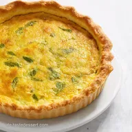 Quiche Vegetarisch Rezept Fr&uuml;hlingsgl&uuml;ck aus dem Ofen