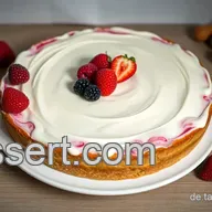 Luftige Joghurt-Beeren-Torte &ndash; luftig leichte SommertorteE: Omas bestes Rezept!